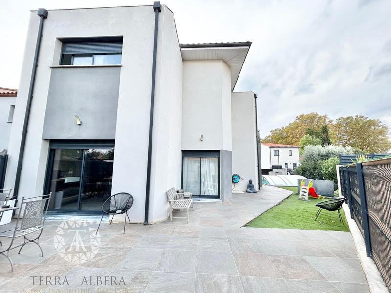 Maison - 111 m² - 4 pièces