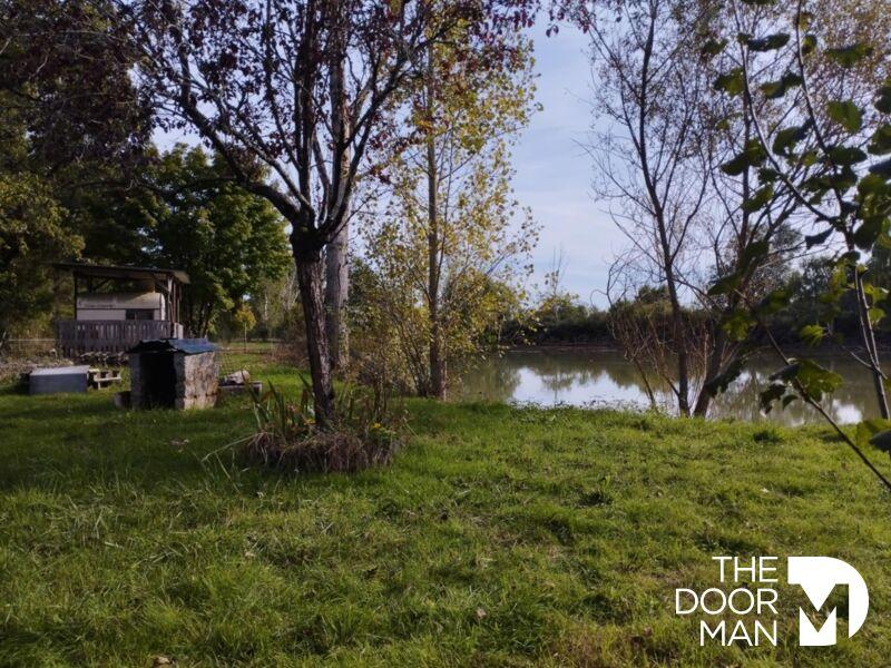 Terrain - 14 288 m²