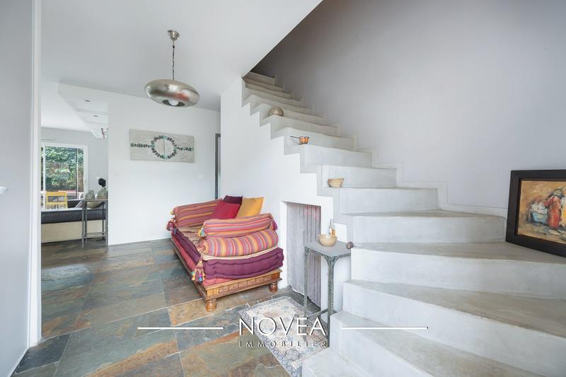 Maison - 159 m² - 7 pièces