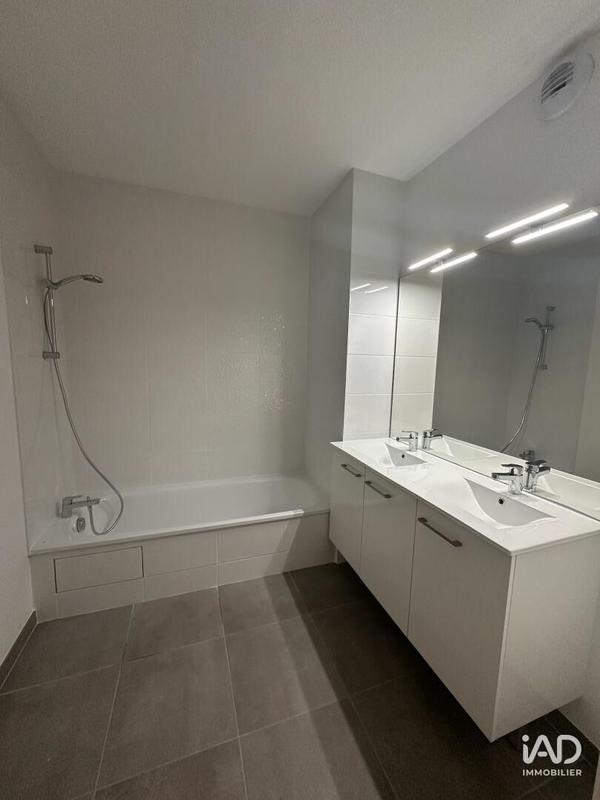 Appartement - 84 m² - 4 pièces