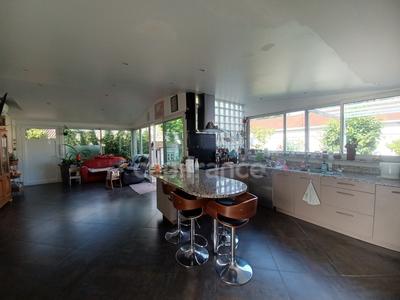 Maison de ville - 118 m² - 5 pièces