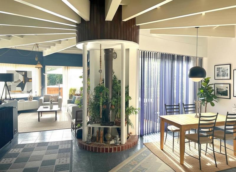 Maison - 260 m² - 7 pièces