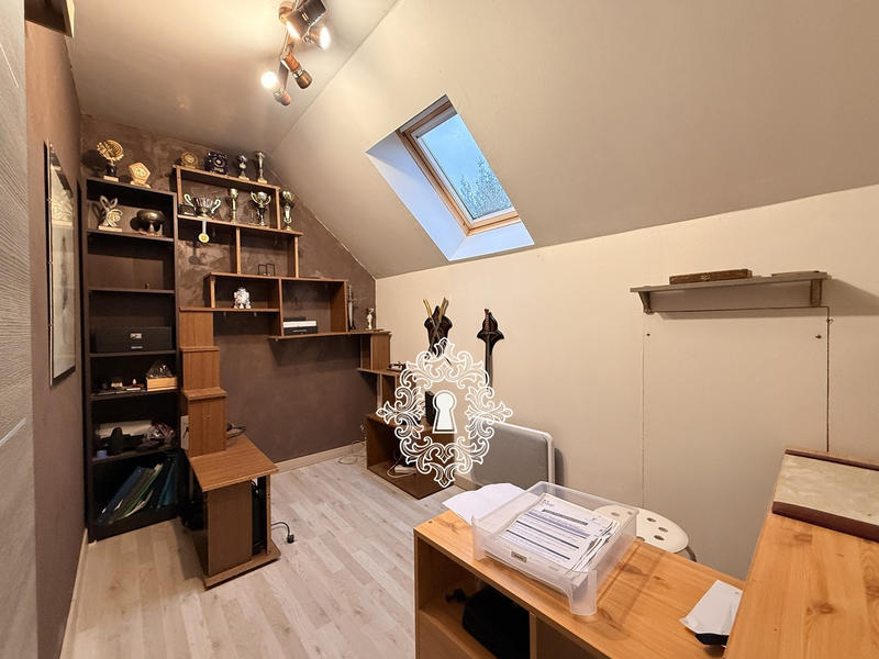 Maison - 162 m² - 7 pièces