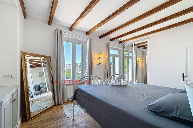 Maison - 153 m² - 7 pièces