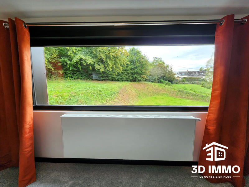 Maison - 325 m² - 8 pièces