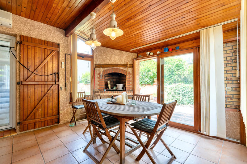 Maison - 161 m² - 6 pièces