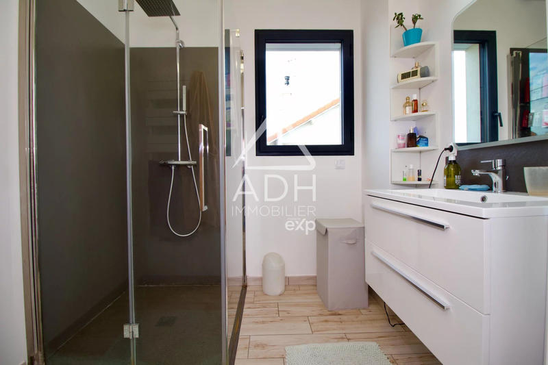 Maison contemporaine - 148 m² - 6 pièces