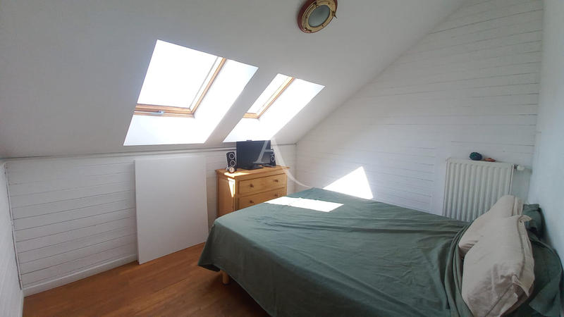 Maison - 188 m² - 9 pièces