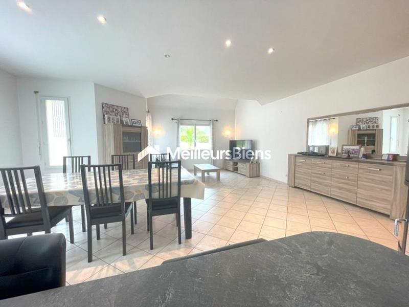 Maison - 193 m² - 7 pièces