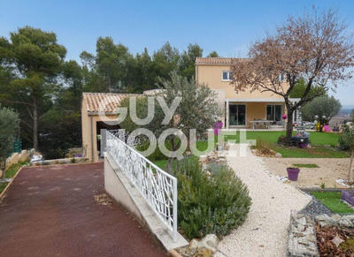 Maison - 121 m² - 4 pièces