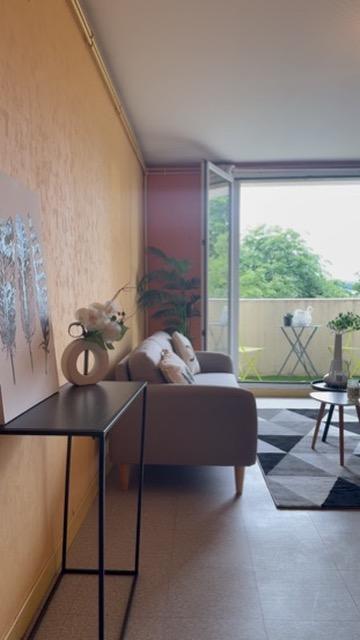 Appartement ancien - 86 m² - 4 pièces