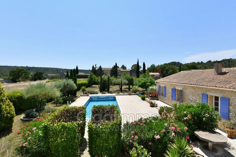 Maison en pierre - 273 m² - 10 pièces