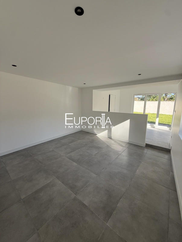 Maison - 130 m² - 4 pièces