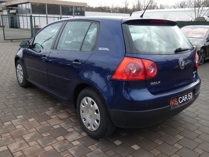 Volkswagen Golf 1.6 16s Fsi Confort