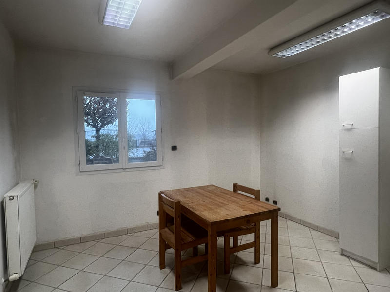 Bureau - 75 m² - 3 pièces