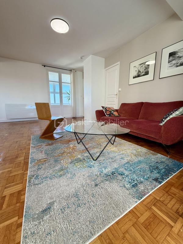 Appartement - 106 m² - 3 pièces