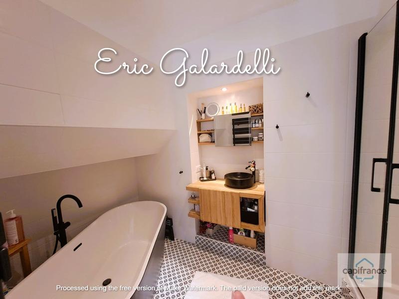 Appartement ancien - 90 m² - 4 pièces