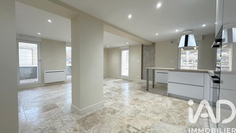 Appartement - 99 m² - 4 pièces