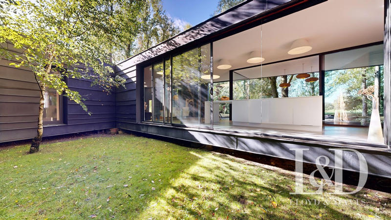 Maison - 185 m² - 7 pièces