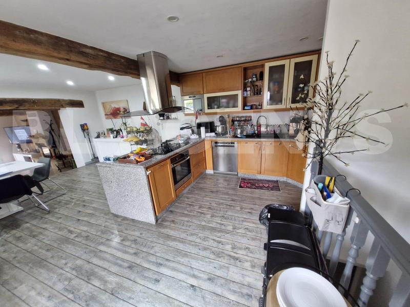 Maison - 111 m² - 4 pièces