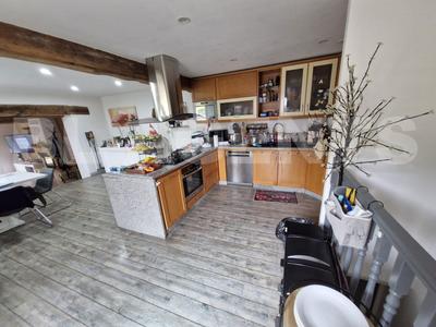 Maison - 111 m² - 4 pièces