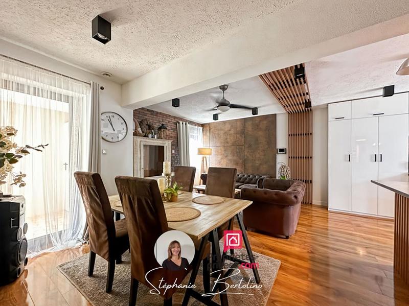 Maison - 163 m² - 6 pièces