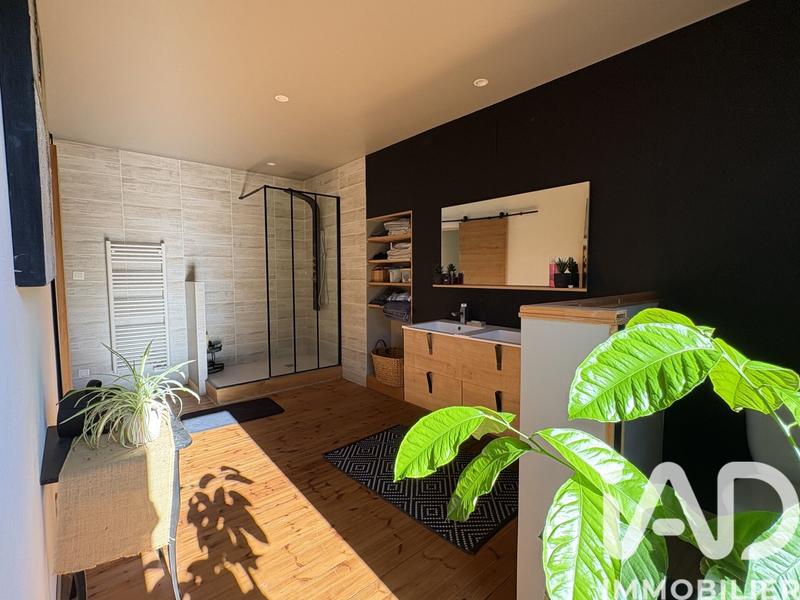 Maison - 170 m² - 7 pièces