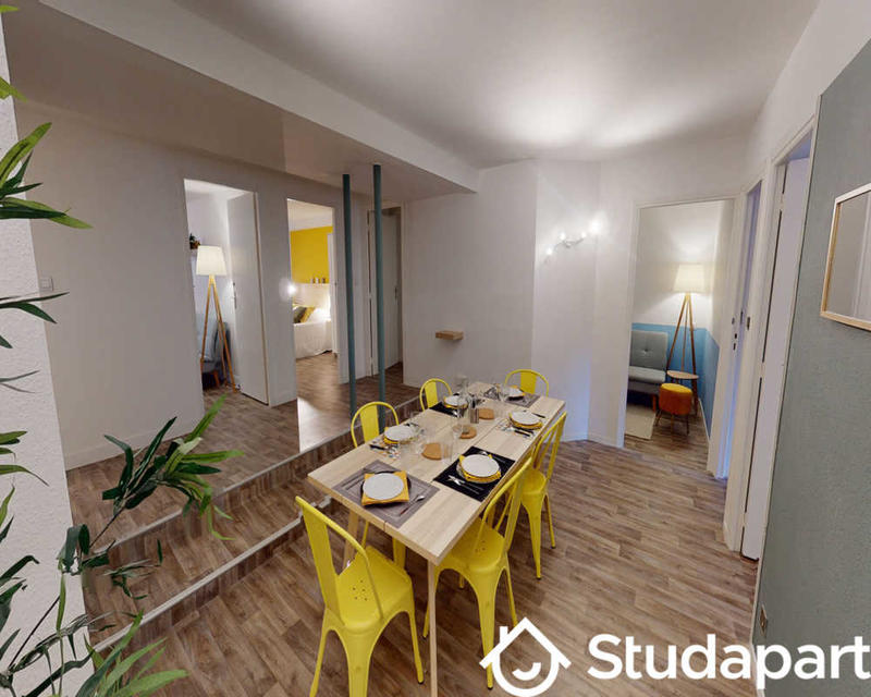 Chambre - 140 m² - 1 pièce