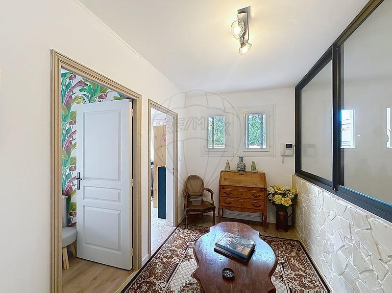 Maison - 204 m² - 8 pièces