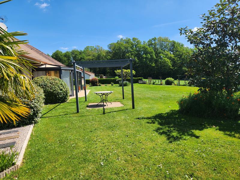 Maison - 160 m² - 9 pièces