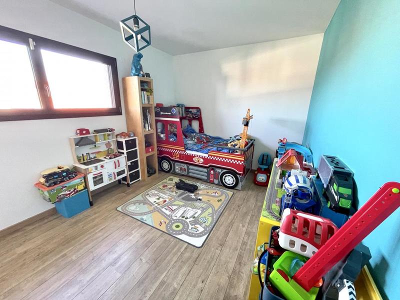 Appartement - 80 m² - 4 pièces