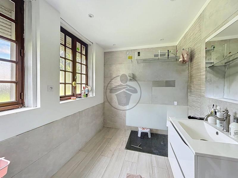 Maison - 165 m² - 7 pièces