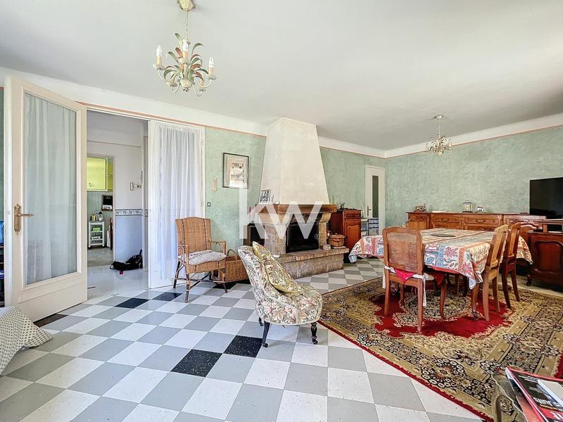 Pavillon - 136 m² - 6 pièces