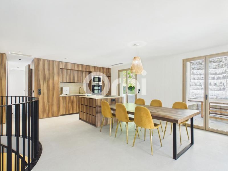 Villa - 150 m² - 4 pièces