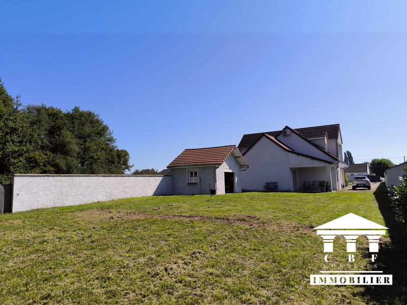 Villa - 225 m² - 8 pièces