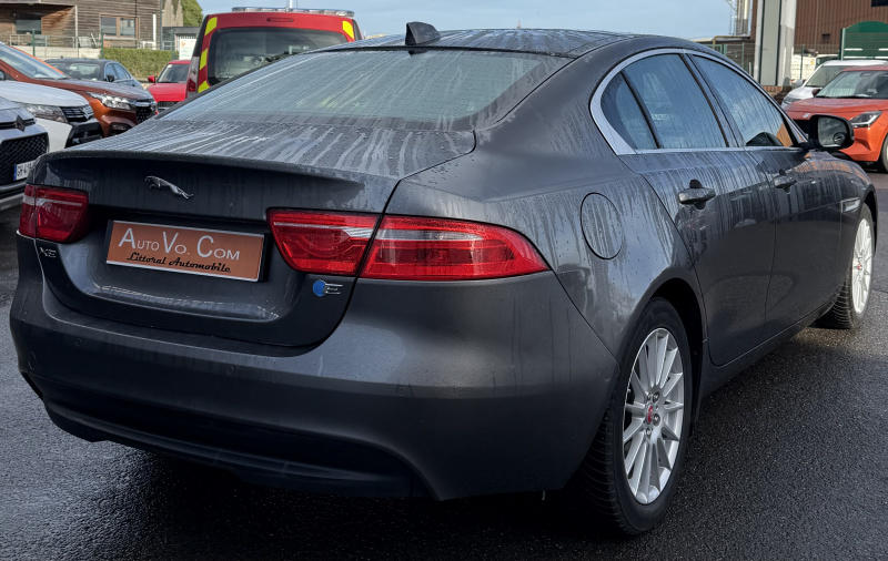 Jaguar Xe 2.0 163ch Performance Business