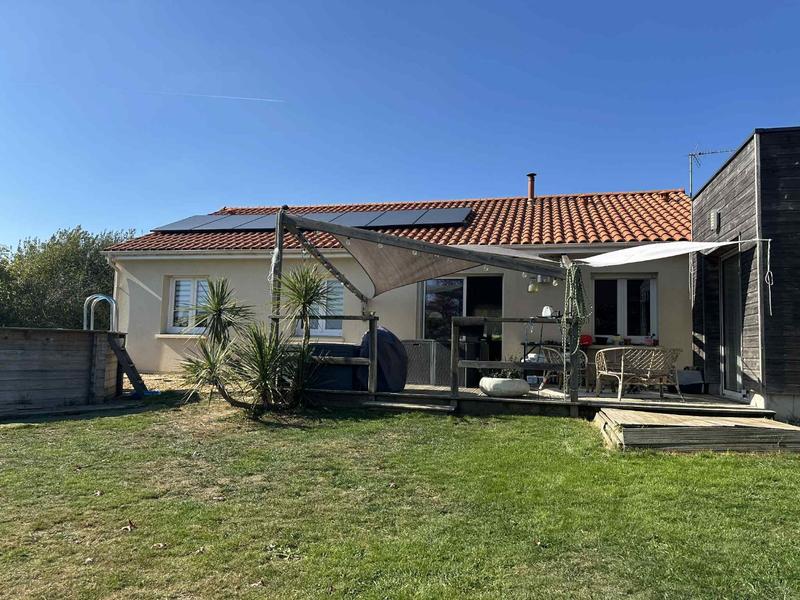 Maison - 140 m² - 6 pièces