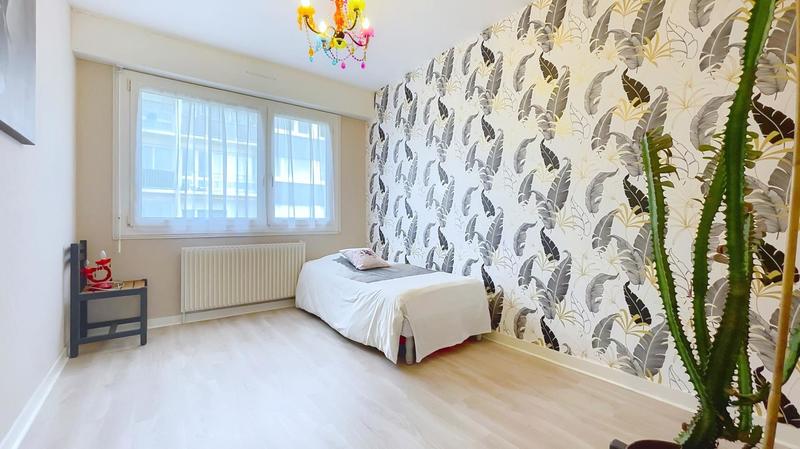 Appartement - 83 m² - 3 pièces