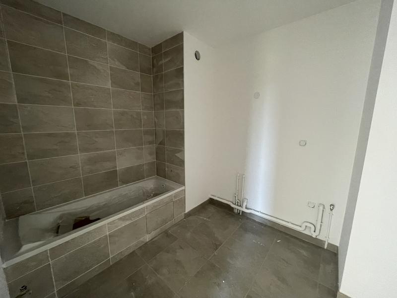 Appartement - 94 m² - 4 pièces
