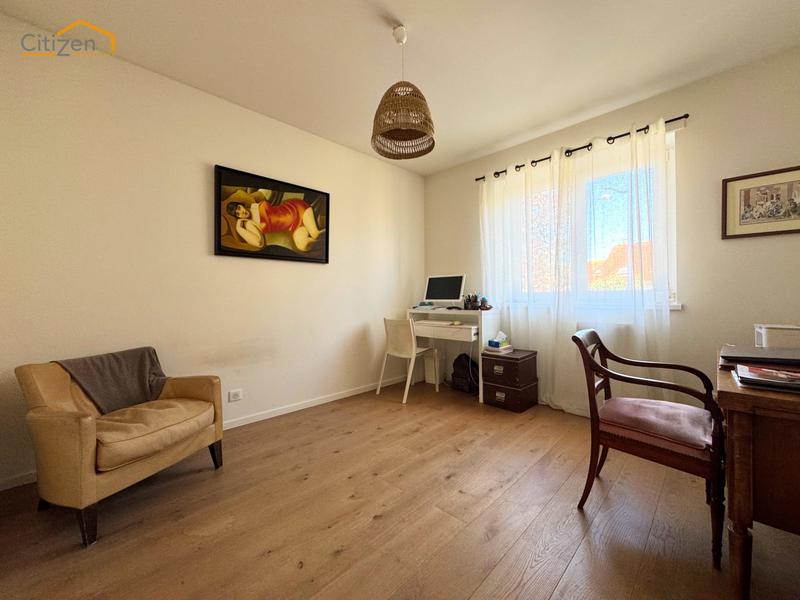 Maison - 200 m² - 6 pièces