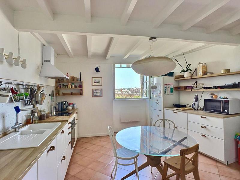 Appartement - 85 m² - 3 pièces