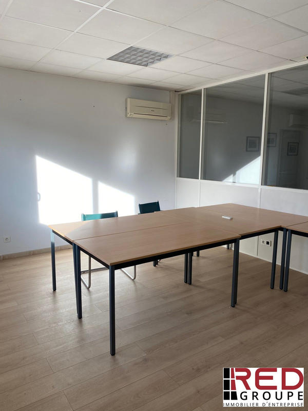 Bureau - 300 m²