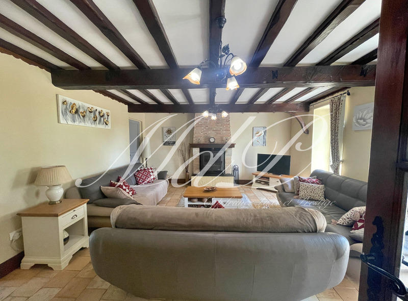 Maison de campagne - 360 m² - 11 pièces