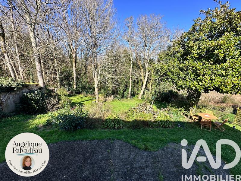 Maison - 242 m² - 8 pièces