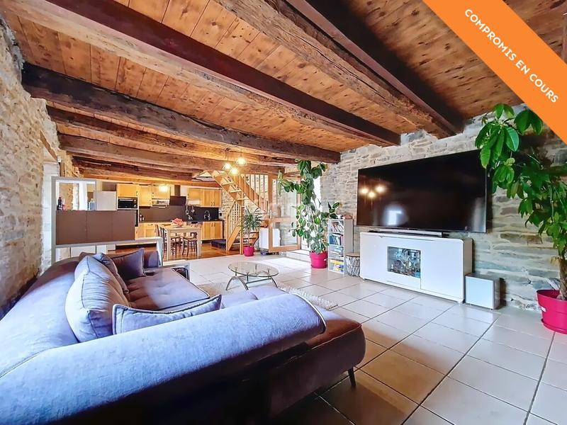Maison en pierre - 125 m² - 6 pièces