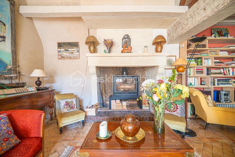 Maison - 303 m² - 10 pièces