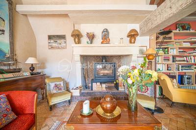 Maison - 303 m² - 10 pièces