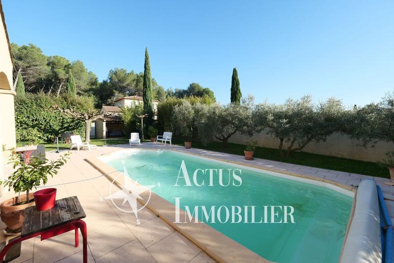 Maison - 209 m² - 6 pièces