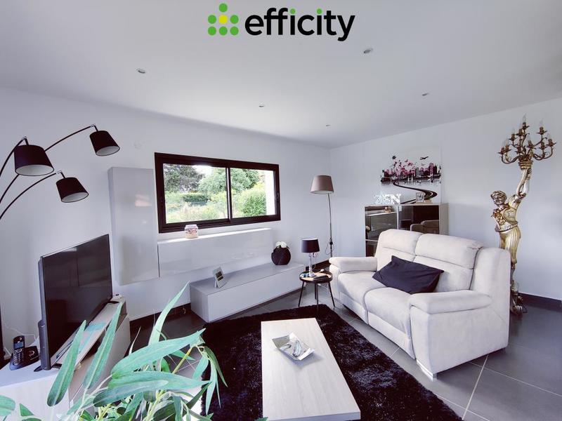 Maison - 215 m² - 6 pièces