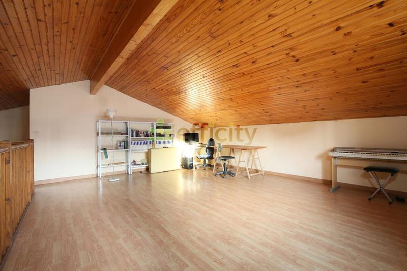 Maison - 148 m² - 6 pièces